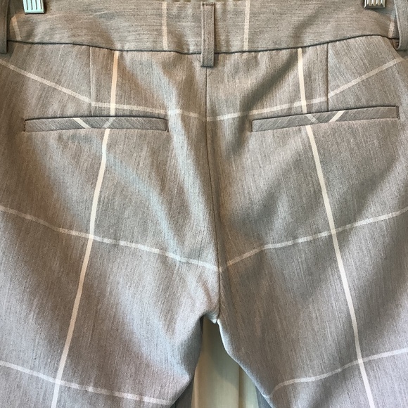 Express Columnist Woman’s Dress Pants Gray and White Plaid Size 6R - Picture 4 of 6